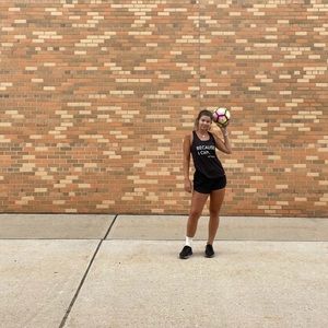 Meet your Posher, Kelly